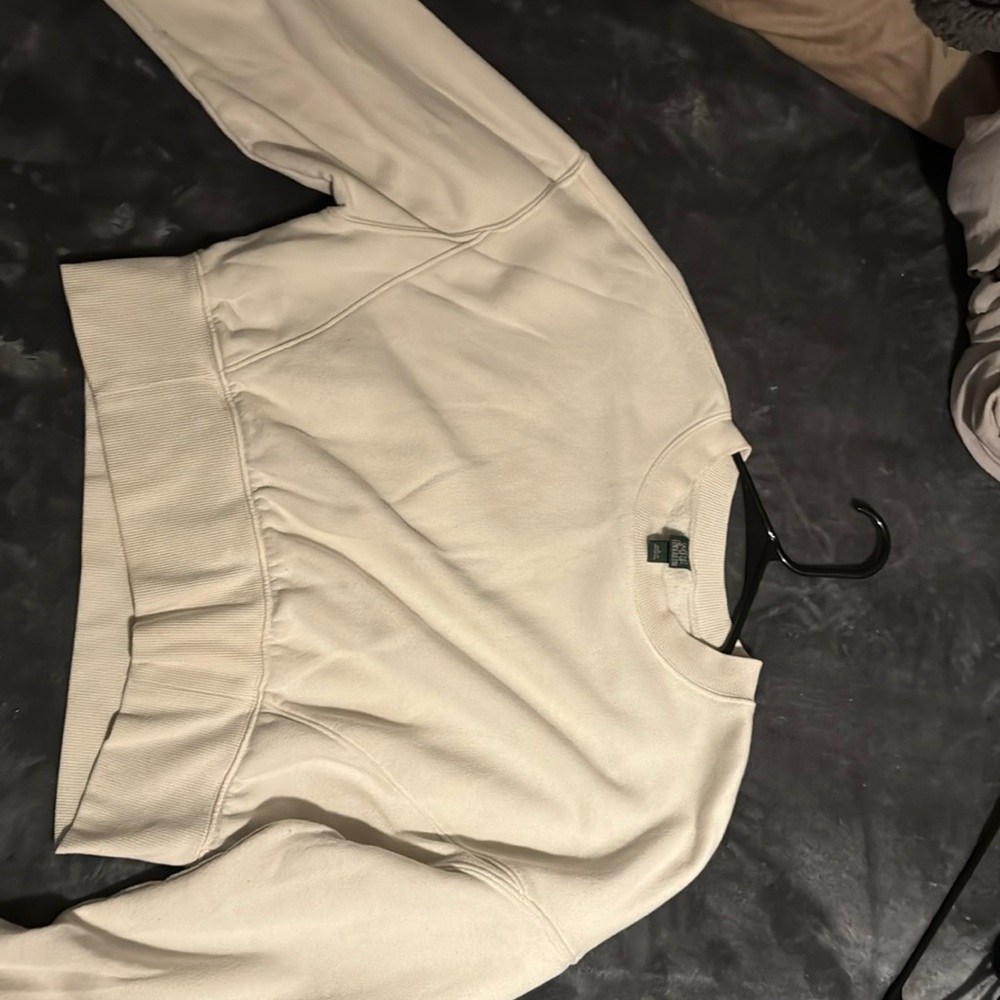 Cropped long sleeve